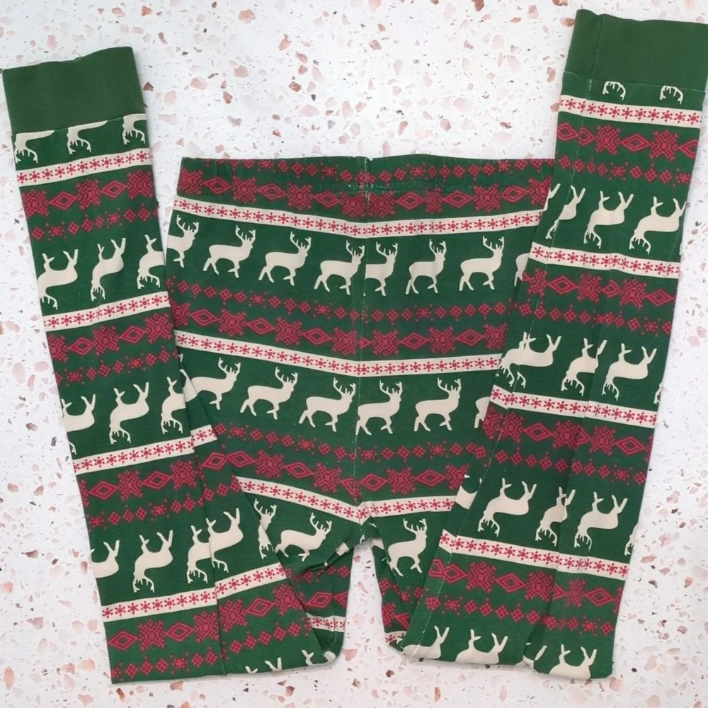 Lily & Dan | Winter Holiday Pattern Pajamas Reindeer Sweater Print | M